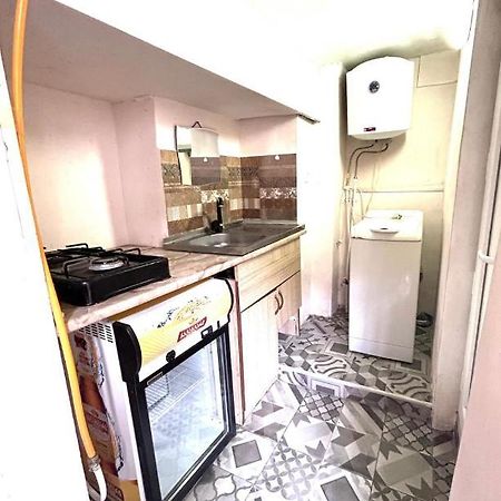 Booboo Flat In Italian Yard Apartment Tbilisi Ngoại thất bức ảnh